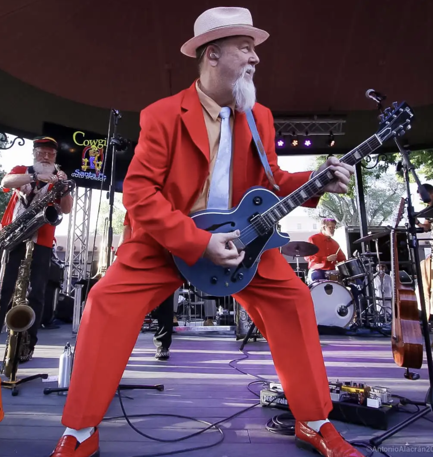 Shinyribs comes to Valentine in Valentine