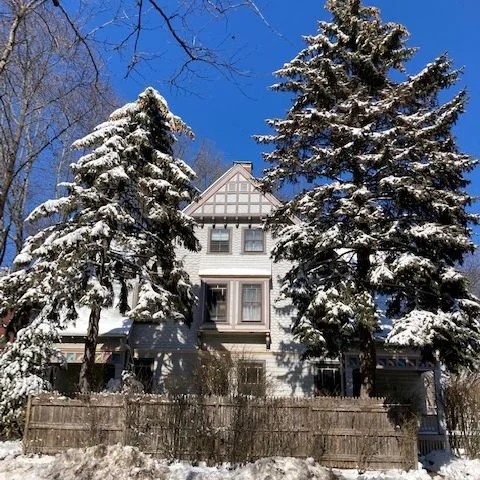 Holiday Greetings • Dec. 2022