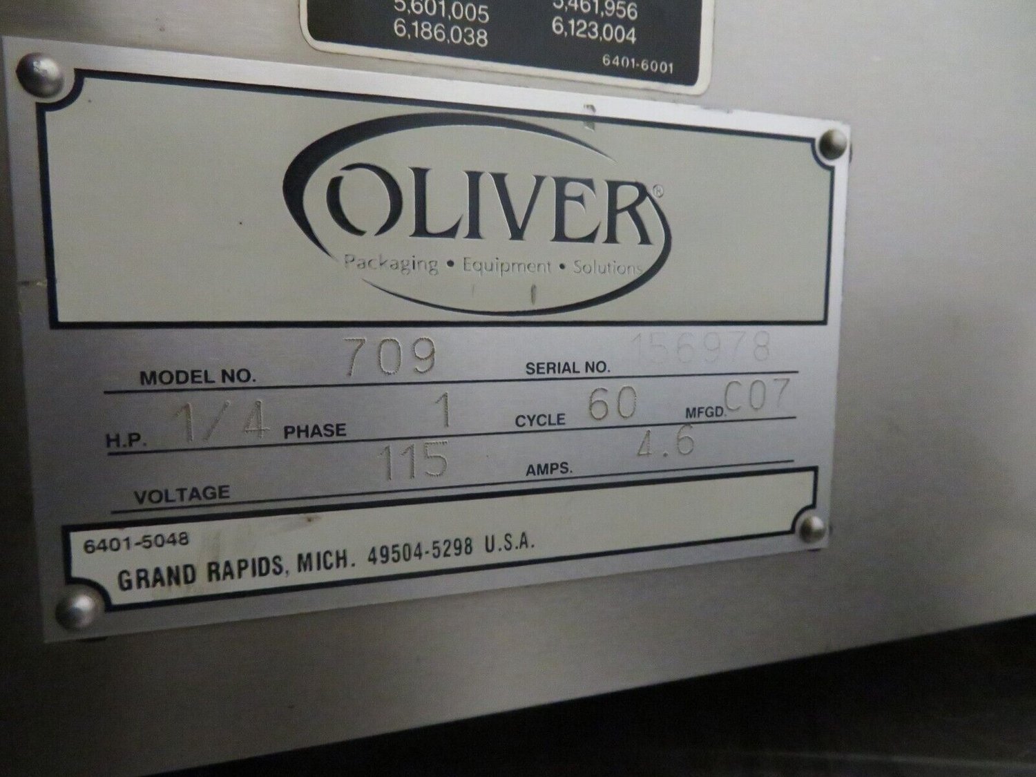 Oliver 777-N Variety Bread Slicer w/ Bagging Scoop, 115v