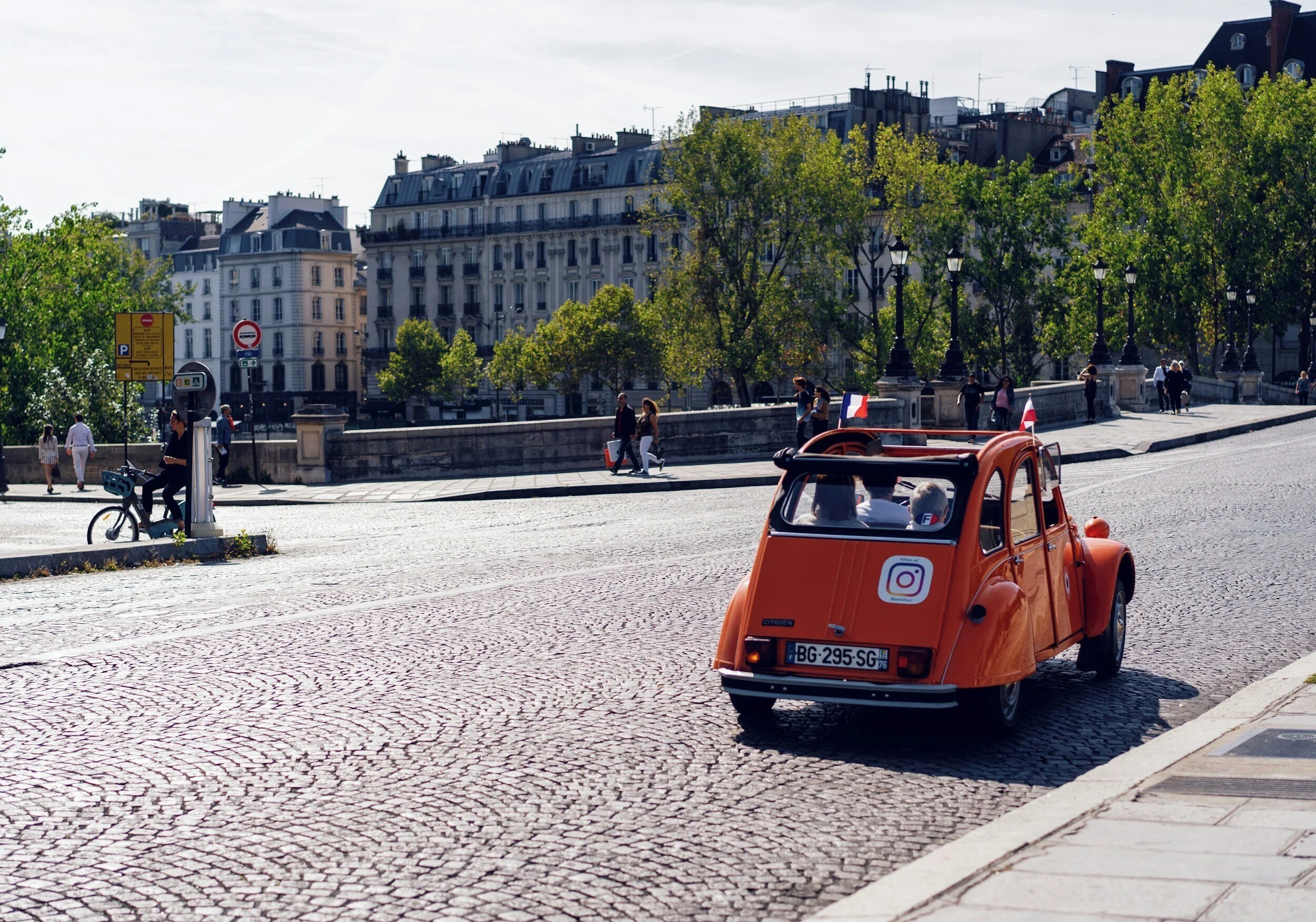 Explore Paris in an Iconic 2CV Style