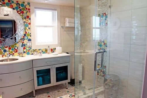 Before and After: 6 Bathrooms That Said Goodbye to the Tub