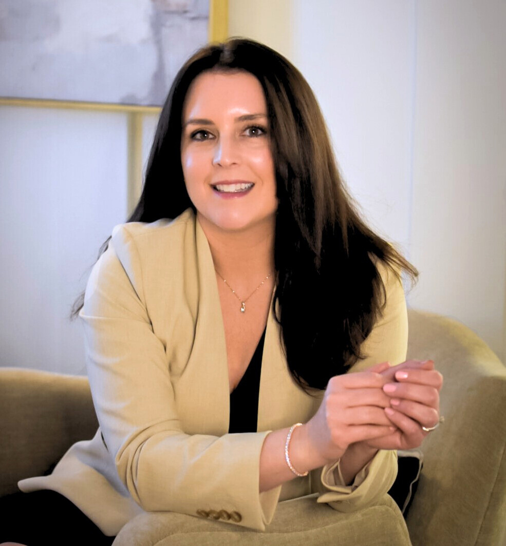 Tommi Harris is your accountability partner and financial advisor, who works closely with business owners, and families on their financial plan.