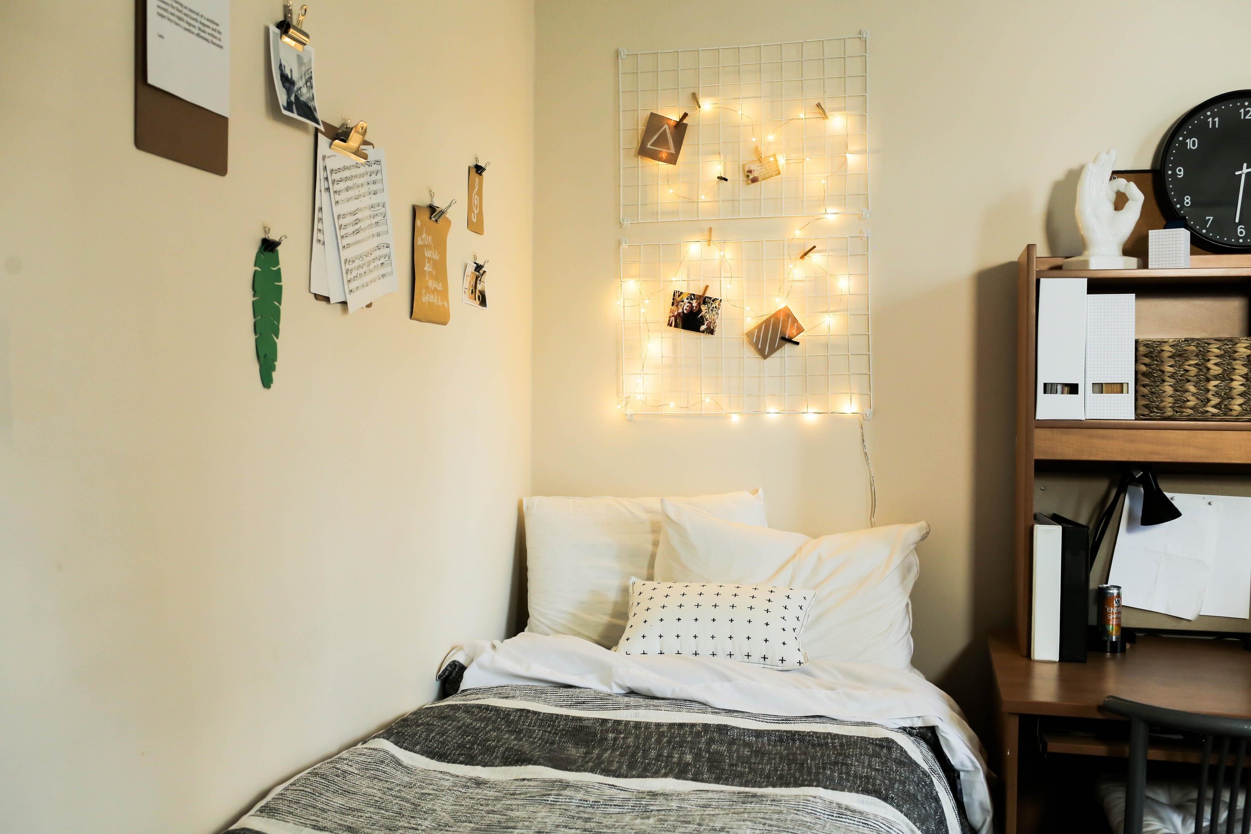 23 Cheap Dorm Room Decor Amazon Sells (That Looks Expensive)