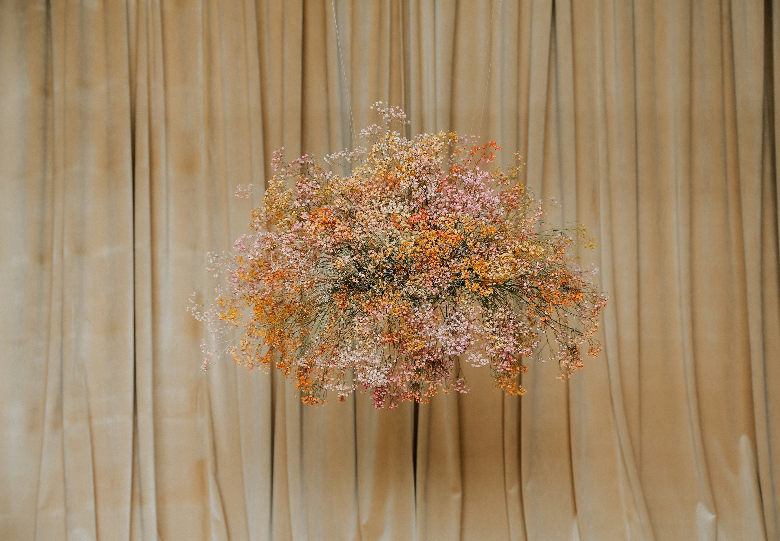 Colourful Wedding Decor DIY : floating floral arrangement — The Sorry Girls