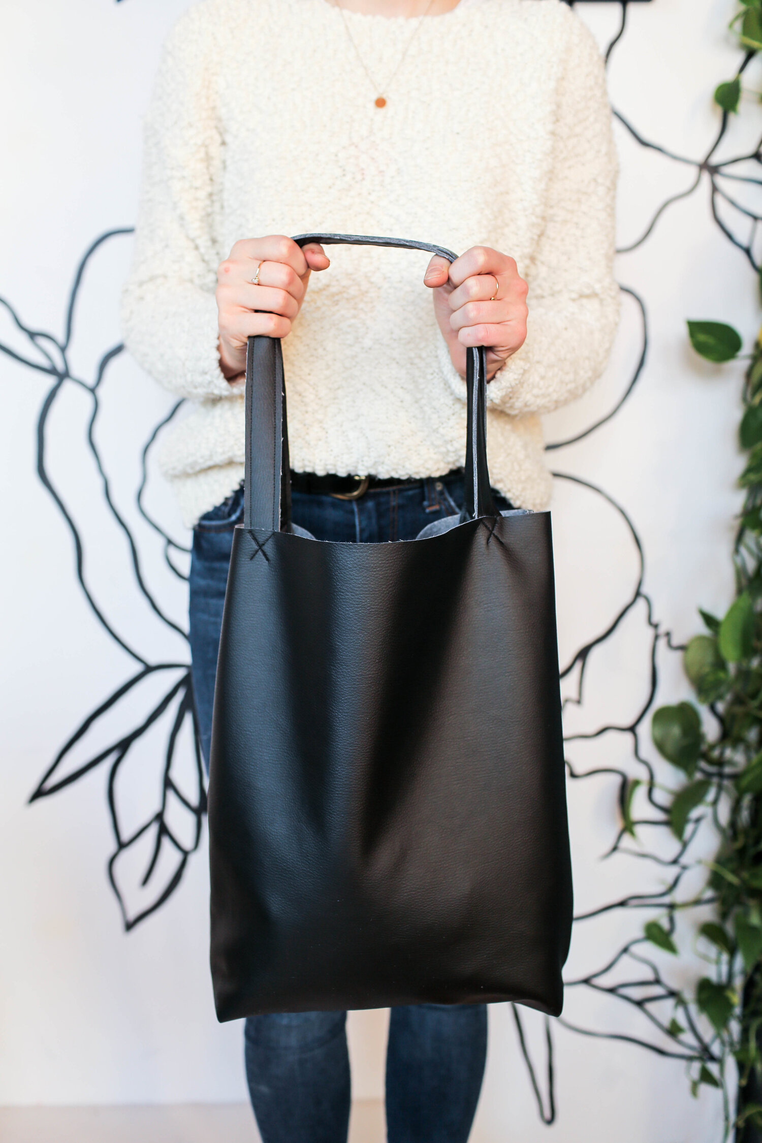 DIY faux leather tote and wallet — The Sorry Girls