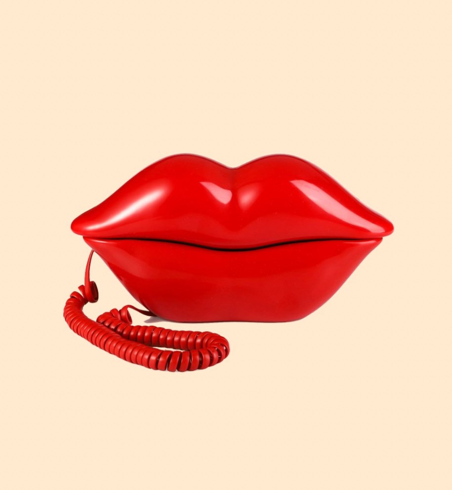 red lips phone