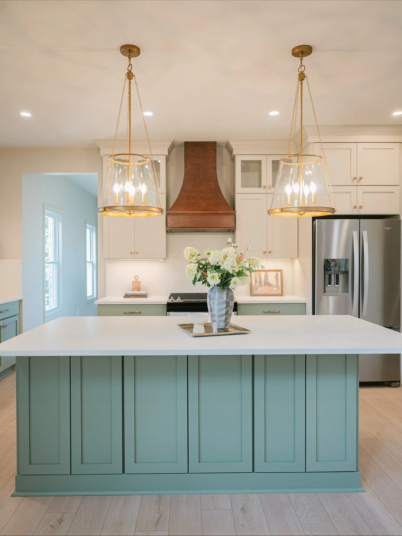We love a kitchen that looks good&hellip; but functions even better.⁠
⁠
Every cabinet, drawer, and shelf is designed with purpose...no wasted space, no guessing where things go. ⁠
⁠
Because when everything has a place, the design feels effortless. ✨⁠