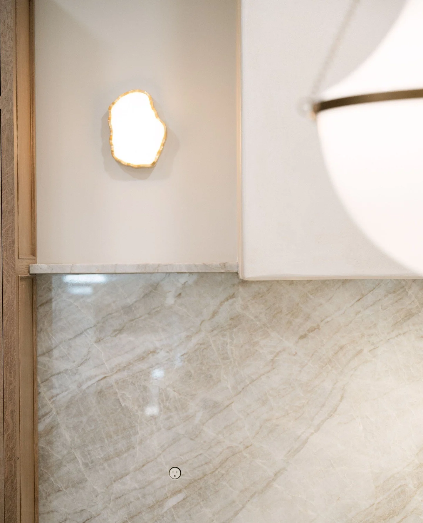 Some of the most important design decisions are the ones you never notice.⁠
⁠
-Outlet placement.⁠
-Lighting zones.⁠
-Clearances.⁠
-Storage that&rsquo;s planned before walls go up.⁠
⁠
These choices don&rsquo;t shout for attention, but they&rsquo;re wh