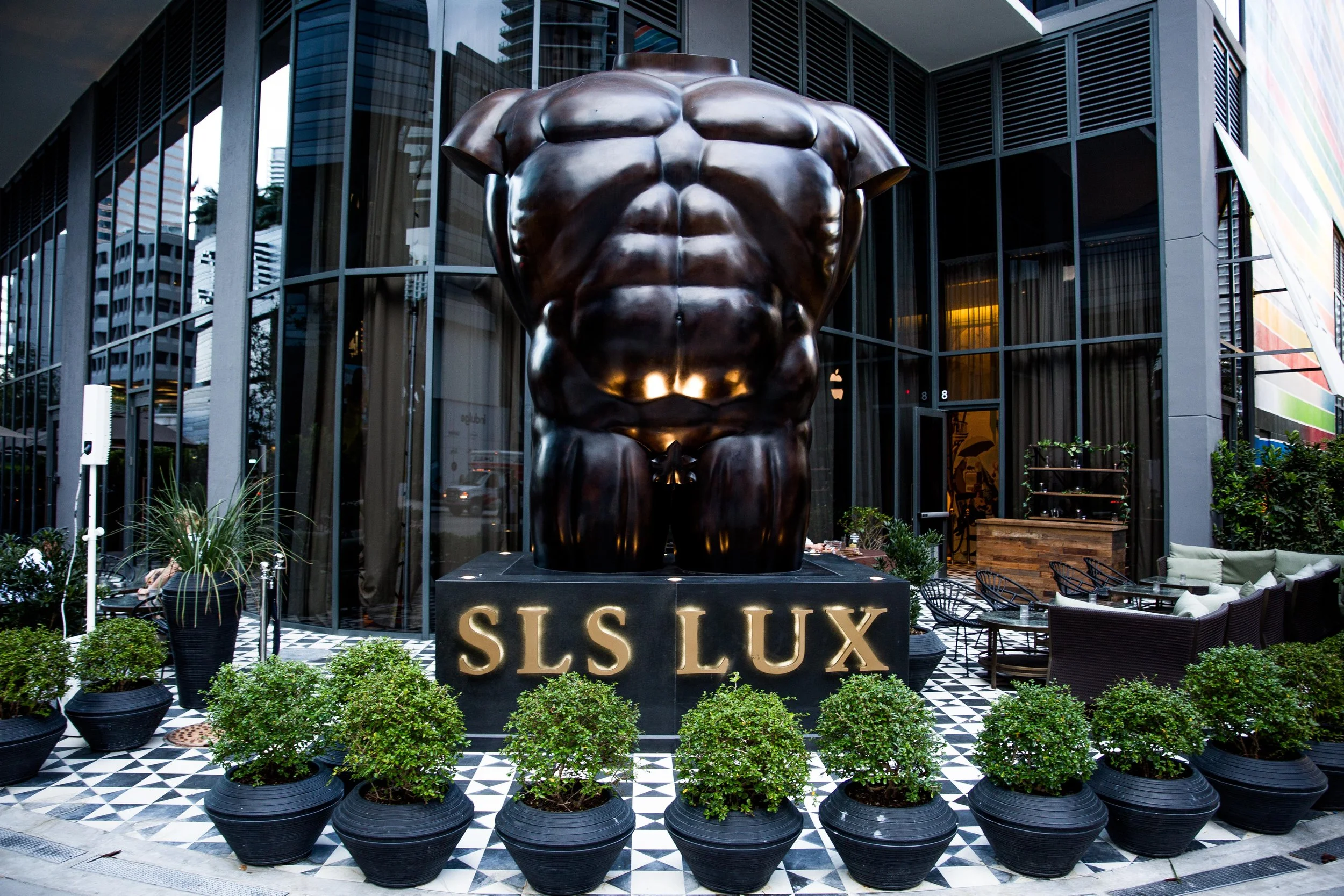 TAMZ_PHOTOGRAPHY_SLS_LUX_GRAND_OPENING_EDIT_ALL-37.JPG