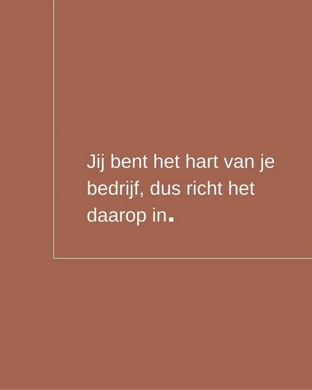 Veel ondernemers vergeten ergens onderweg waarom ze begonnen zijn. 

Ze bouwen verder, maar op iemand anders fundament.
Als je werk nergens meer op jou lijkt, is dat geen kwestie van strategie. Dan is er iets fundamentelers om naar te kijken.
Jij ben