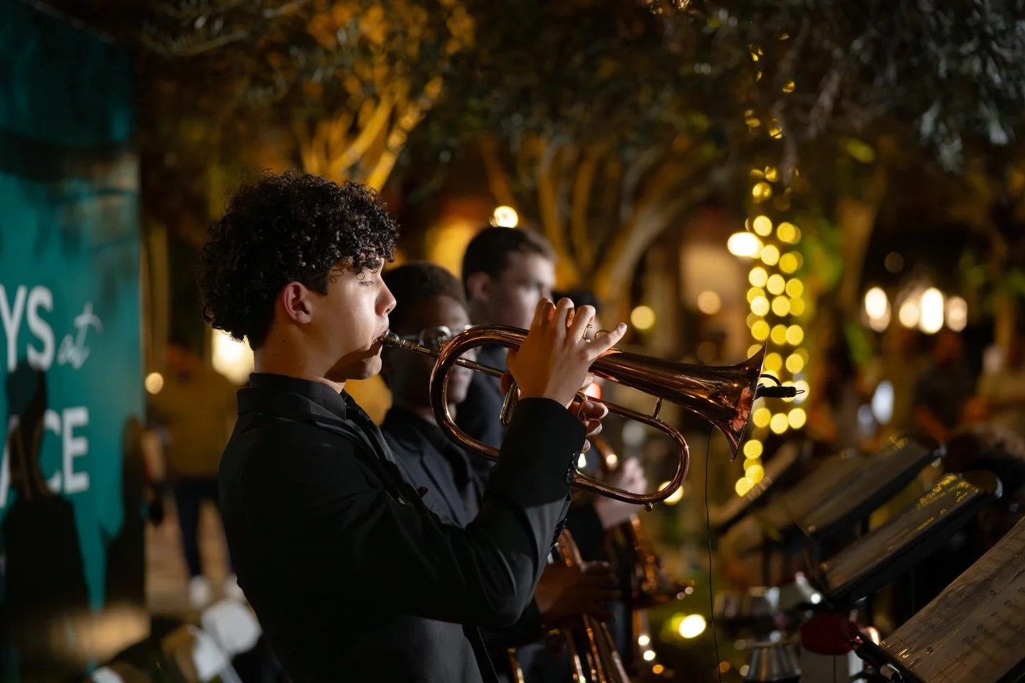 A reminder that music still gathers people in the best way.

#TkaJazz #UnmatchedExperiences #CityPlace