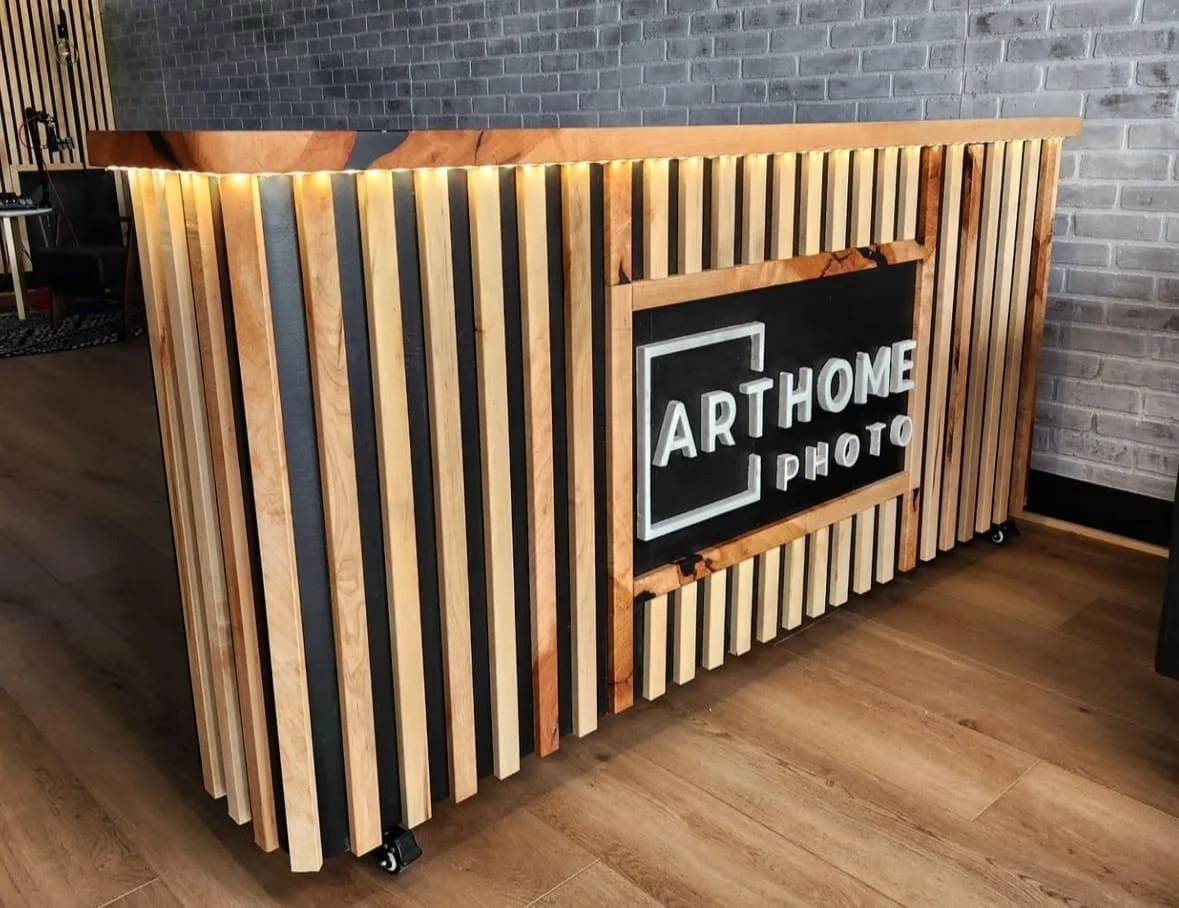 arthome desk.jpg