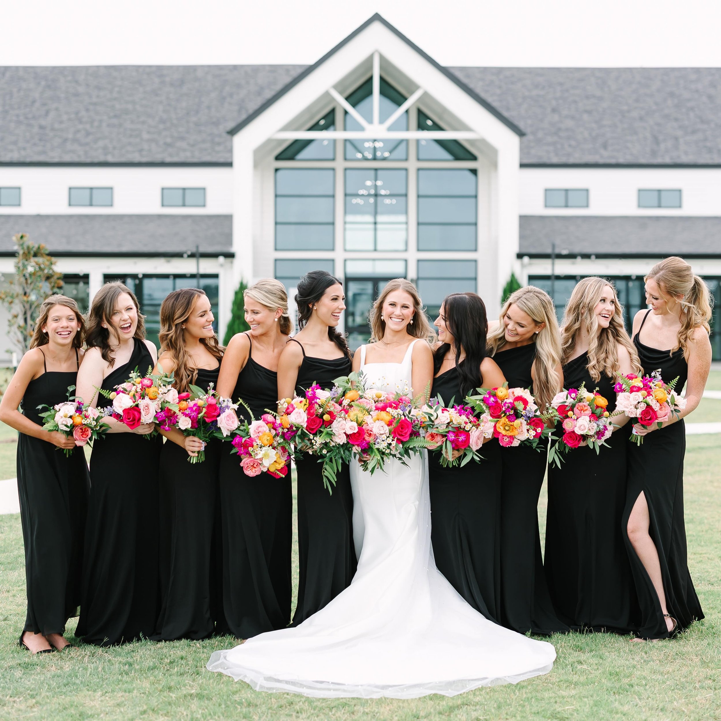 Your best friends celebrating your favorite day with you, nothing gets better than that! It&rsquo;s so important for your bridesmaids to feel beautiful and comfortable on your wedding day! With our full planning or partial package, we can help find t