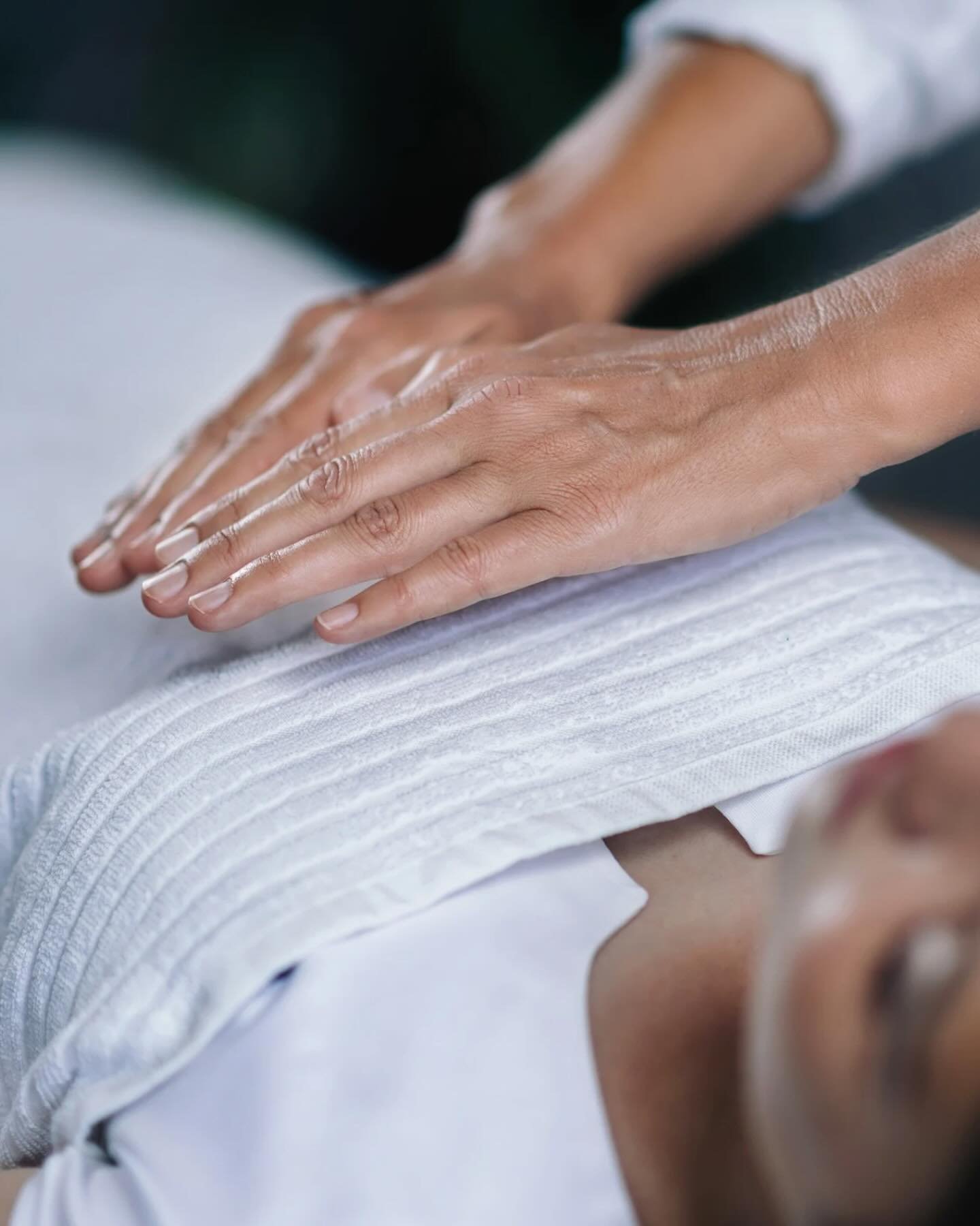 *NEW REIKI TRAINING!* Saturday, June 8 + Sunday, June 9 with Jindati! ✨

Reiki, a Japanese word that often translates to universal life energy, involves using physical or energetic touch to guide energy in a way that promotes balance and healing. ⚖️
