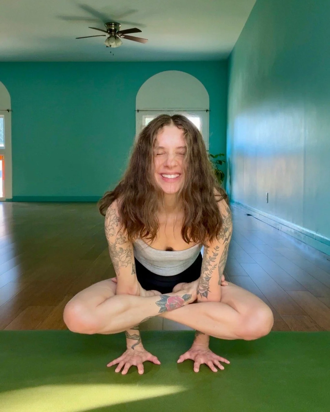 Looking to challenge yourself both physically and mentally? Master Class with Lizz on Sunday 12/28 is your chance ✨

This challenging yet accessible vinyasa workshop is built around a repeatable sequence that supports both exploration and growth. Exp