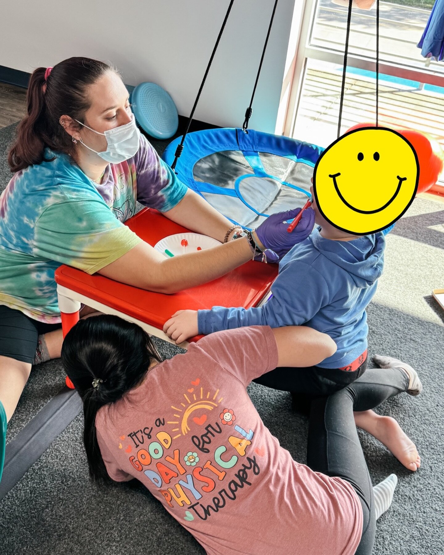 A beautiful therapy formula: tongue placement for /k/ and /g/ sounds + joint mobilizations for ankle mobility and reducing gastroc/soleus tone to attain foot flat = Speech &amp; PT co-treat! 🌟 #PediatricTherapy #HoustonTherapy #HoustonTherapist #Spe