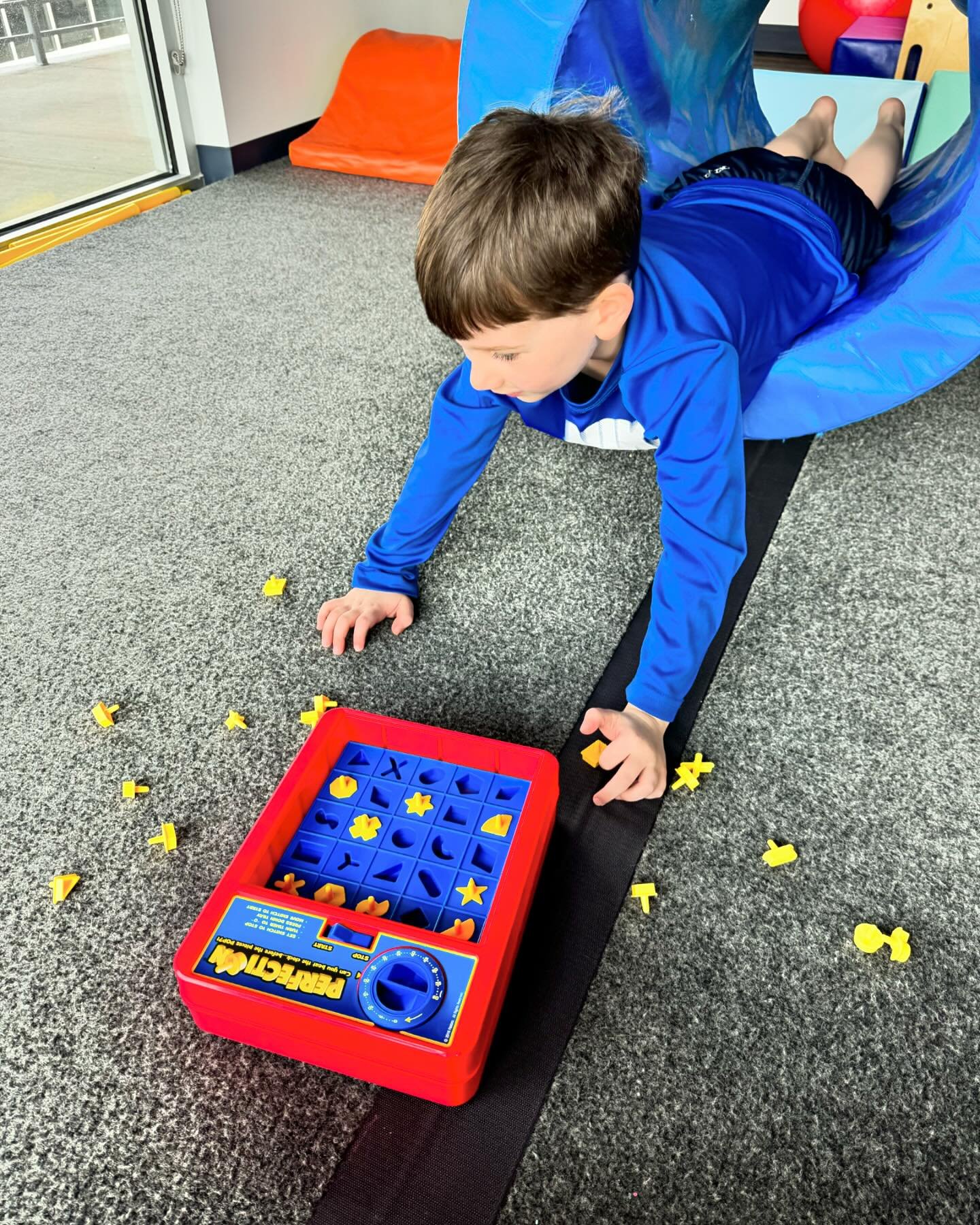 Who else remembers the game &ldquo;Perfection&rdquo;!? We use this one often in OT for fine motor + visual motor, and in this case&hellip; upper body coordination and strengthening! 💛⭐️🌼🌙🟡🔅 #PediatricTherapy #HoustonTherapy #HoustonTherapist #Sp