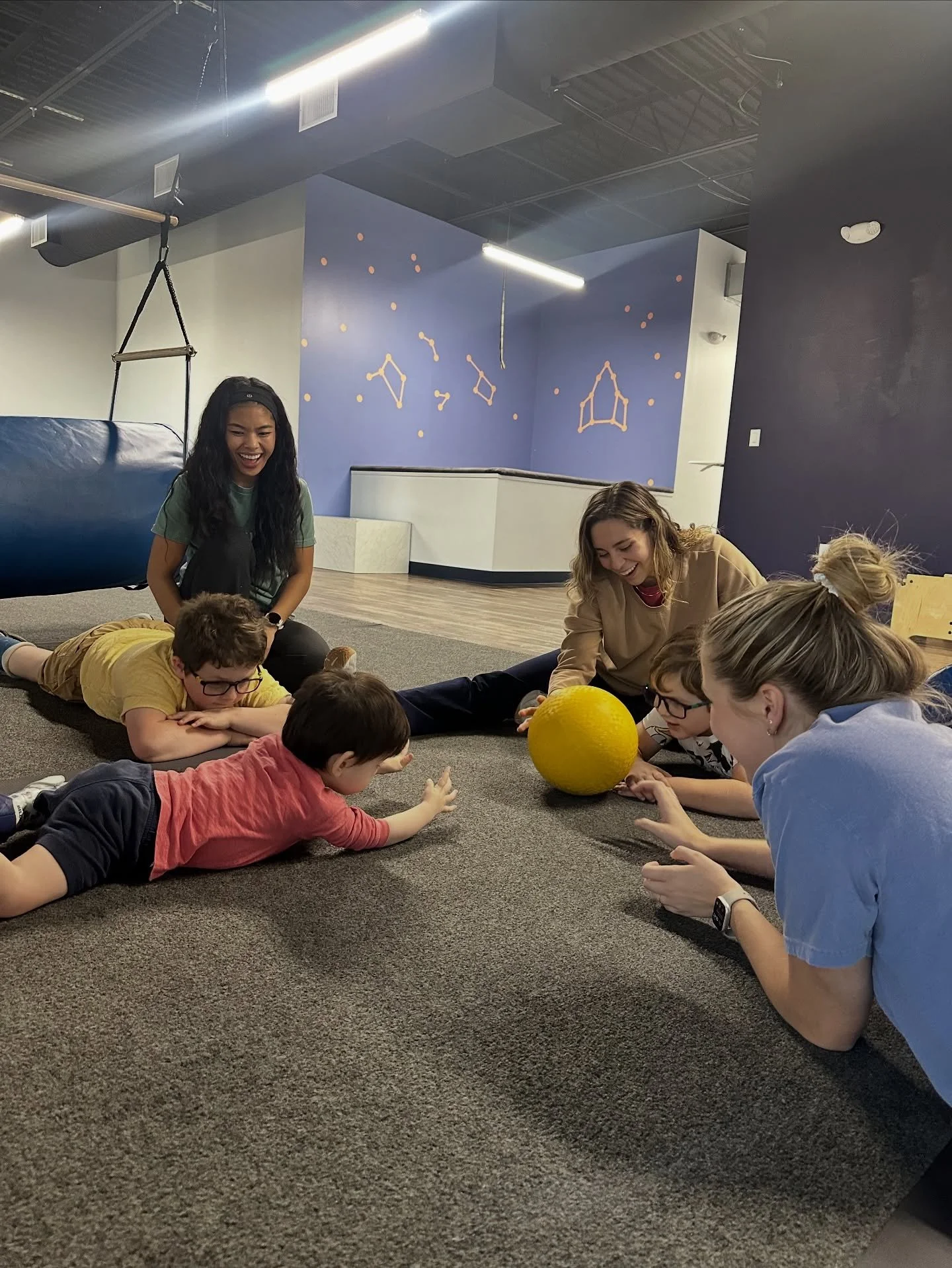 Tummy time isn&rsquo;t just for babies, we use it in OT and PT to help kids:

&bull; Strengthen core + postural control (which supports sitting, writing, feeding, and play)
&bull; Build shoulder and upper body stability for fine motor skills
&bull; S