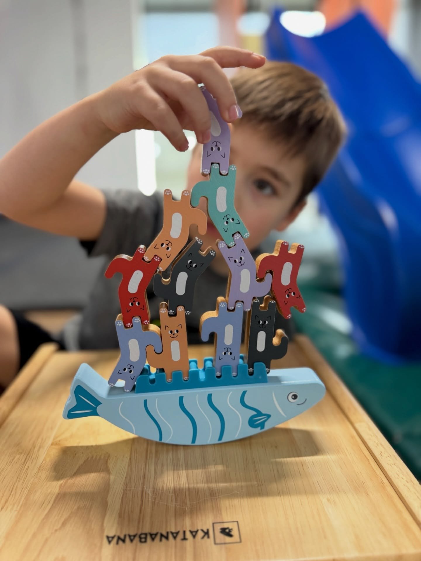 Stack, balance, crash, repeat! 🎣🐾
Our OT friends love using this balance-board game to build BIG skills through playful challenges.
By carefully placing each piece, kids practice:
✨ Fine motor control
✨ Bilateral coordination
✨ Visual&ndash;motor i