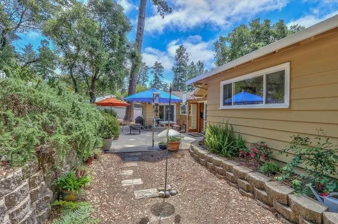 1954 Graham Hill Rd 18.jpg