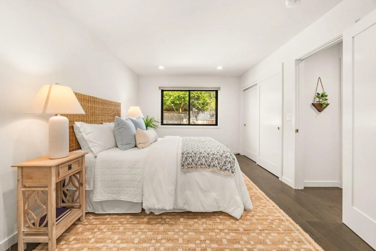 420 Western Dr 10.jpg