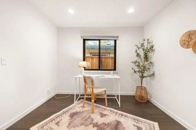 420 Western Dr 17.jpg