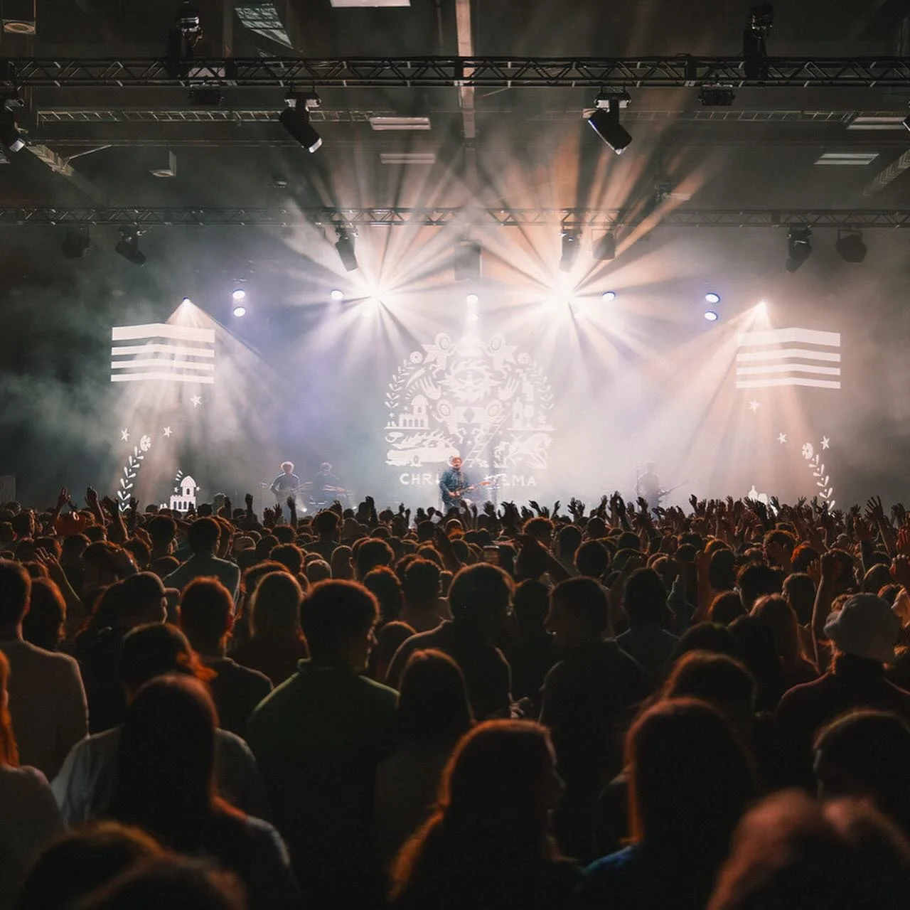 Kicked off the year in style (🤠) at Seek Conference 2026. Yall were crazy. Thanks for having us 🤝

Stoked to start working on a new record this year and hopefully become someone who enjoys waking up and going to bed early.