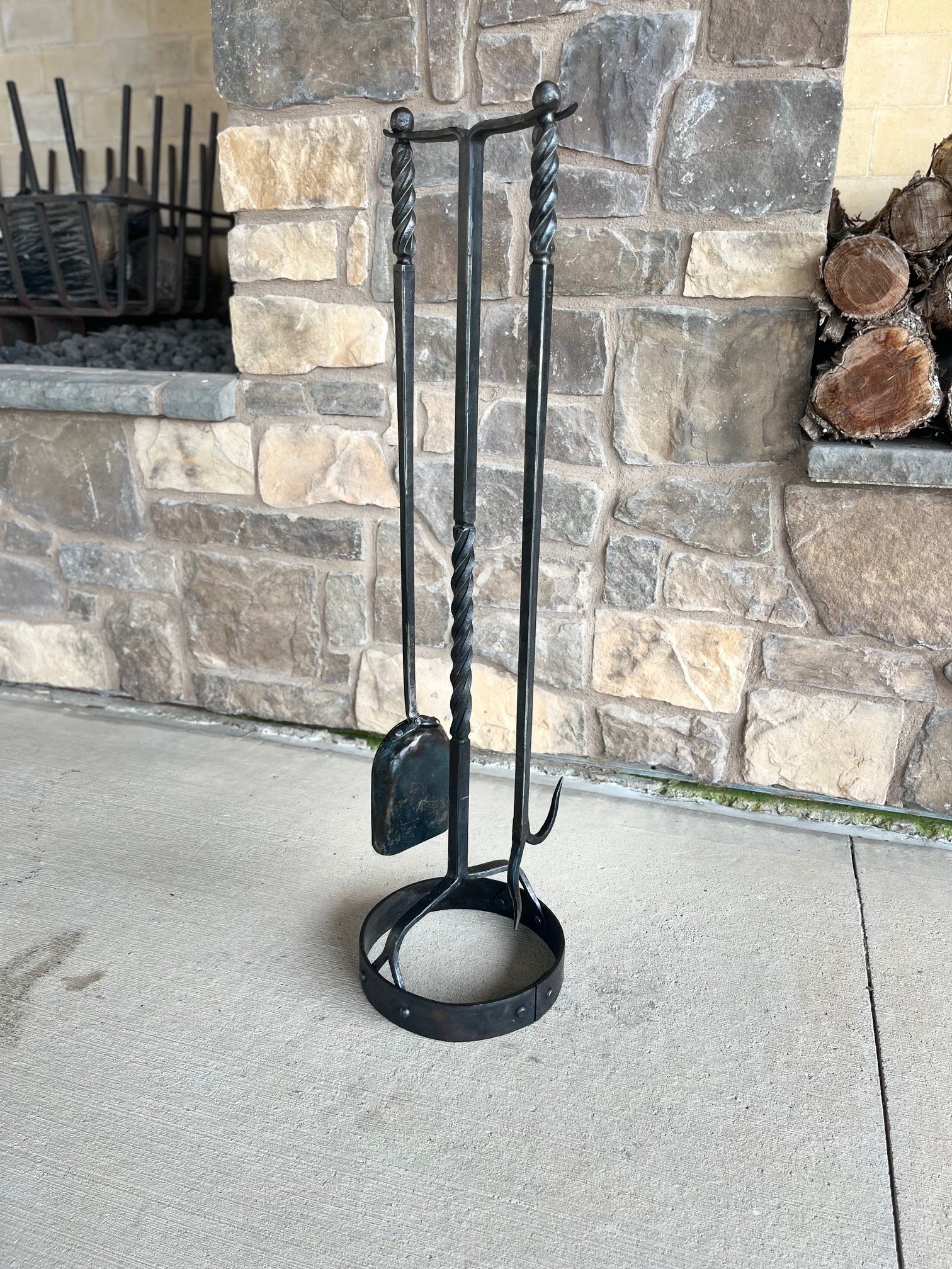 2 Piece Fireplace Set and Stand