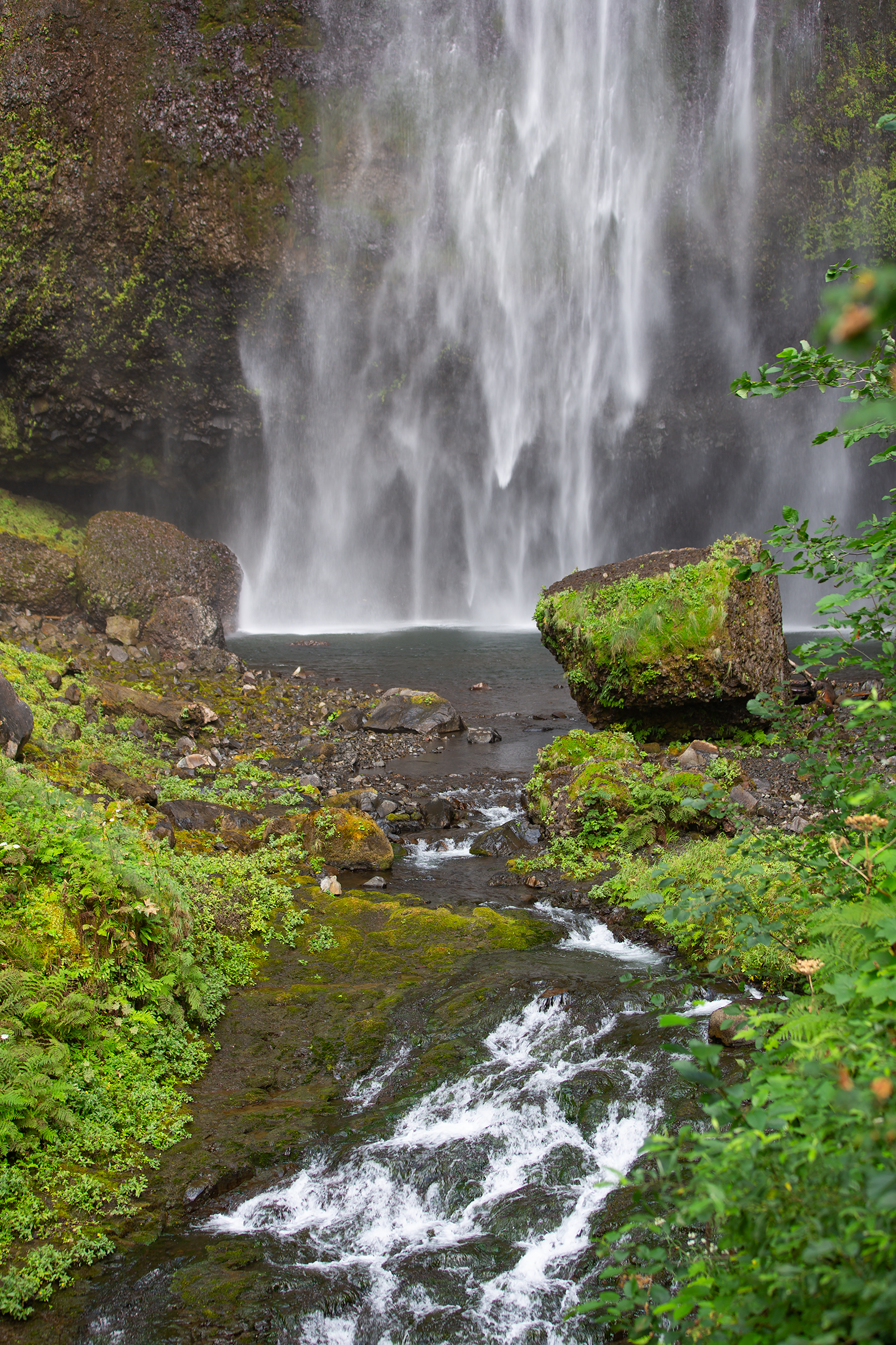 Multnomah Falls 2 Small.png