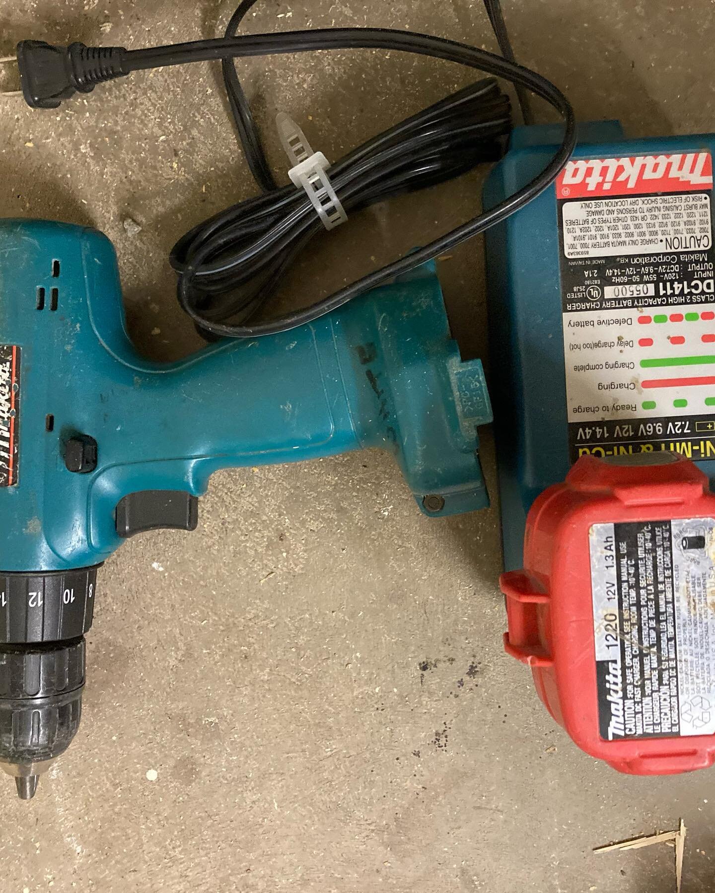 Makita drill. All charged. Works. No case one battery and charger 
25$ #salvagesistersgunnison ##wildfindsgunnison #makitatools