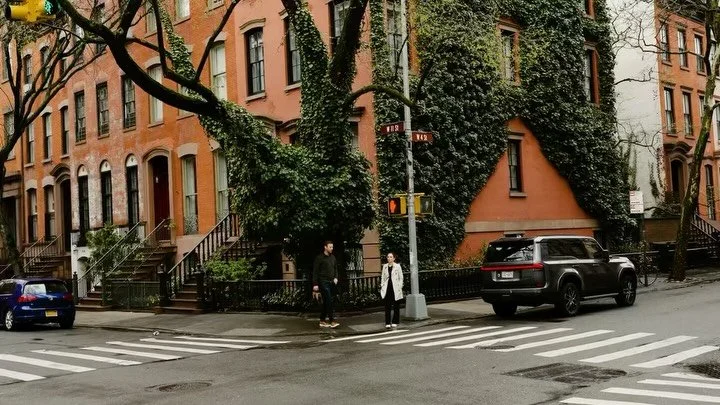 City moments this afternoon around the neighborhood 

#sony #newyorkcity #cinematography