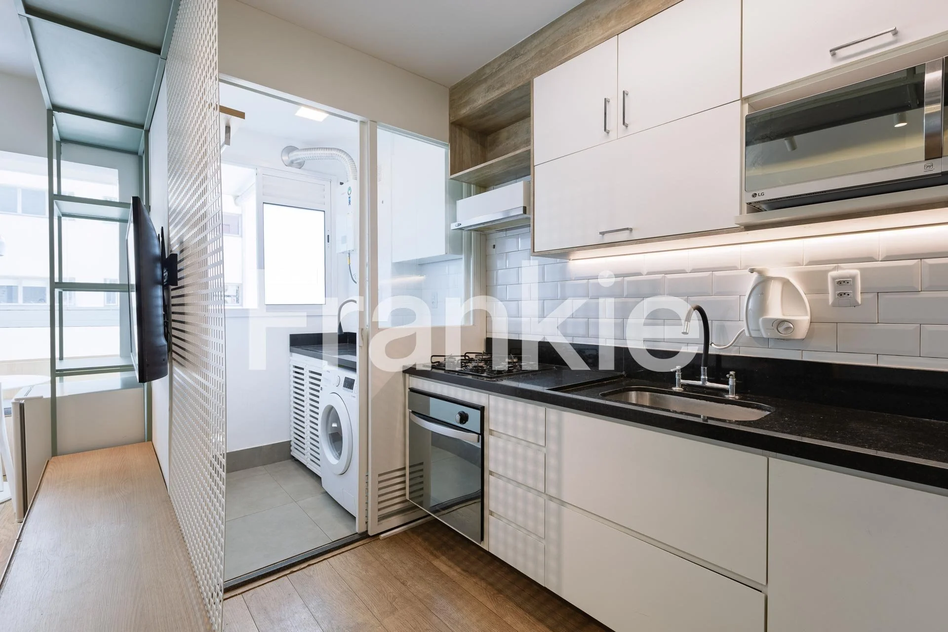 FRK174 - APARTAMENTO A VENDA CAMBUCI 1 QUARTO-40.jpg