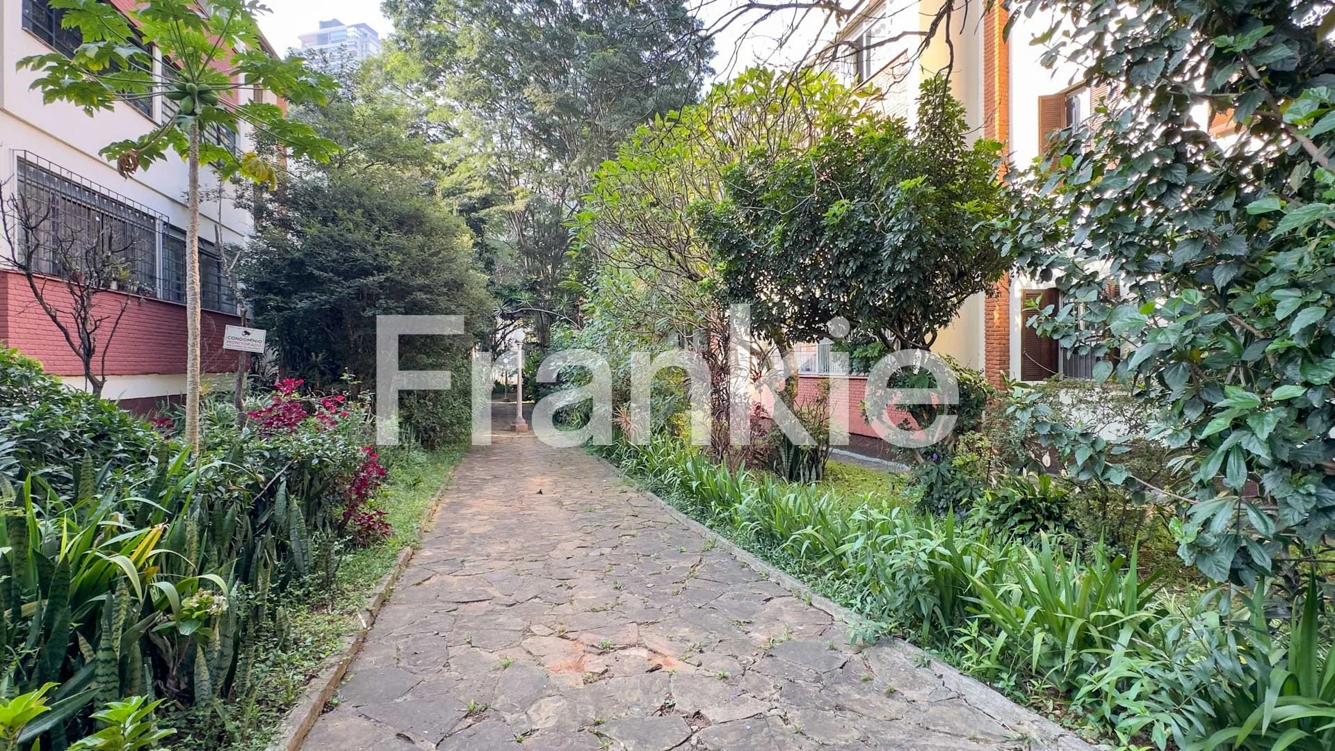 FRK158 - APARTAMENTO CONJUNTO DOS BANCARIOS VILA MARIANA-2.jpg