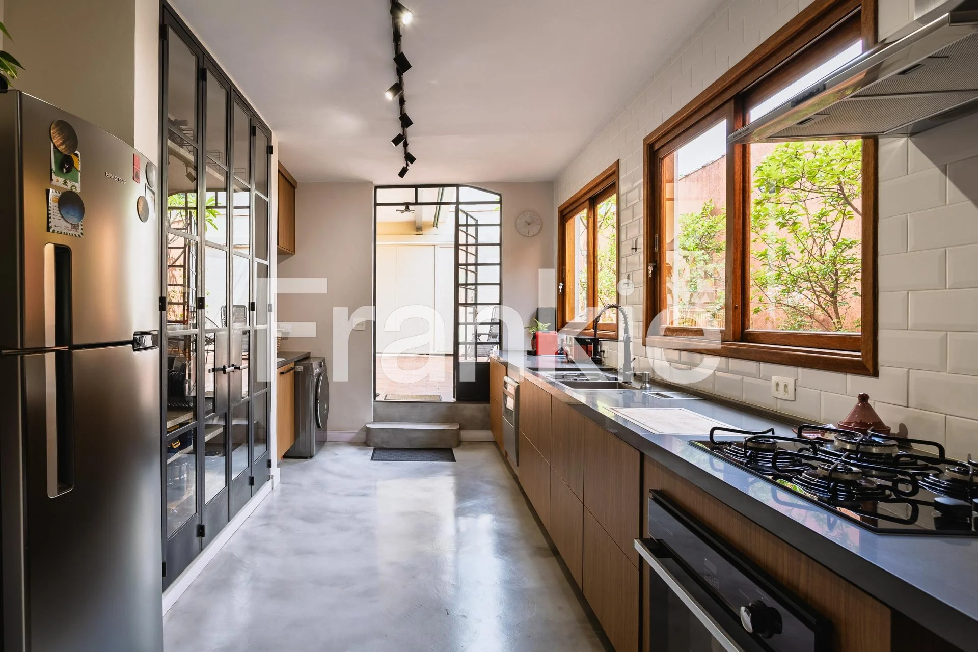 FRK147 - CASA NO CAMBUCI-176.jpg