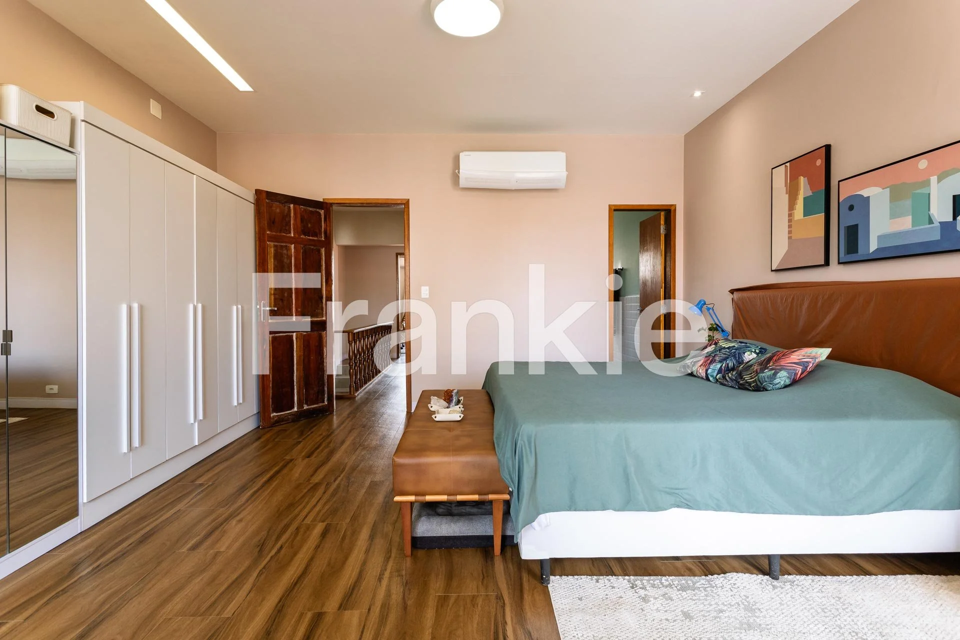 FRK147 - CASA NO CAMBUCI-131.jpg