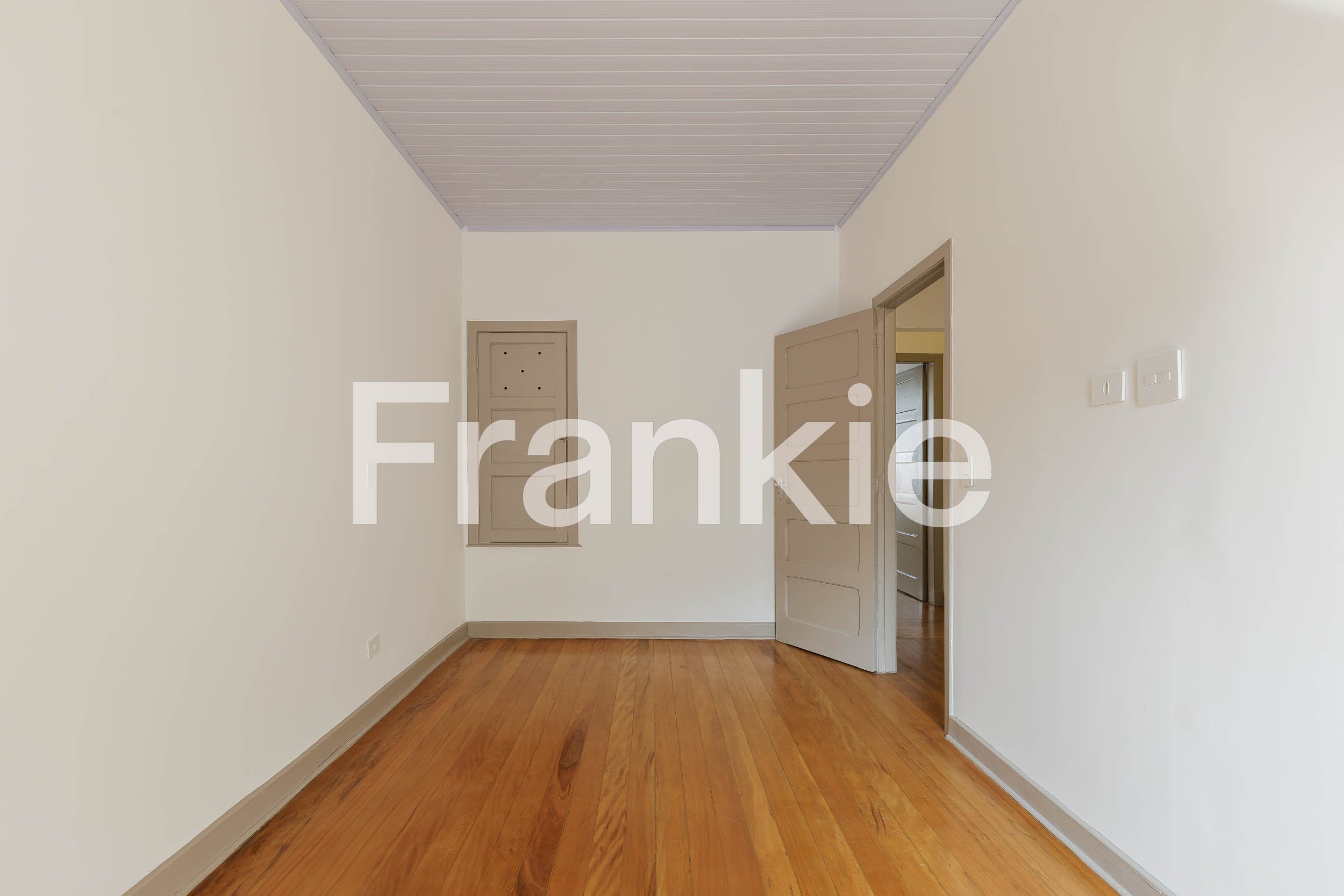 FRK53 - CASA DE VILA NO IPIRANGA SP-41.jpg