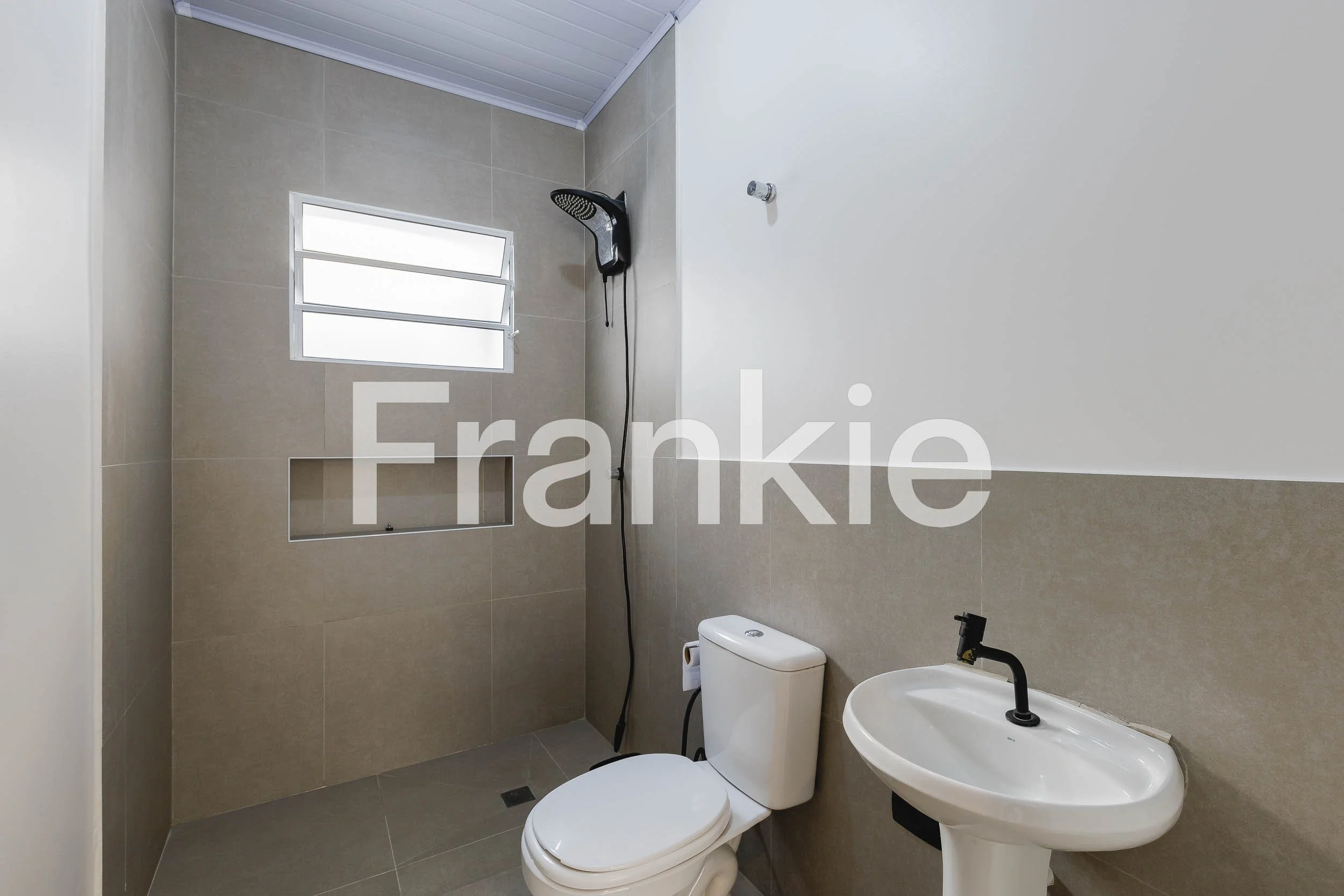 FRK53 - CASA DE VILA NO IPIRANGA SP-18.jpg