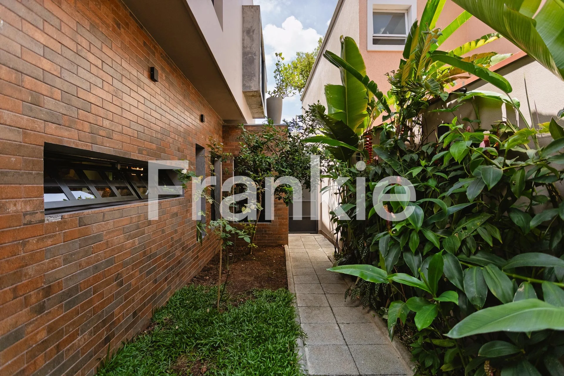 FRK144 - CASA A VENDA NO JARDIM DA GLORIA-269.jpg