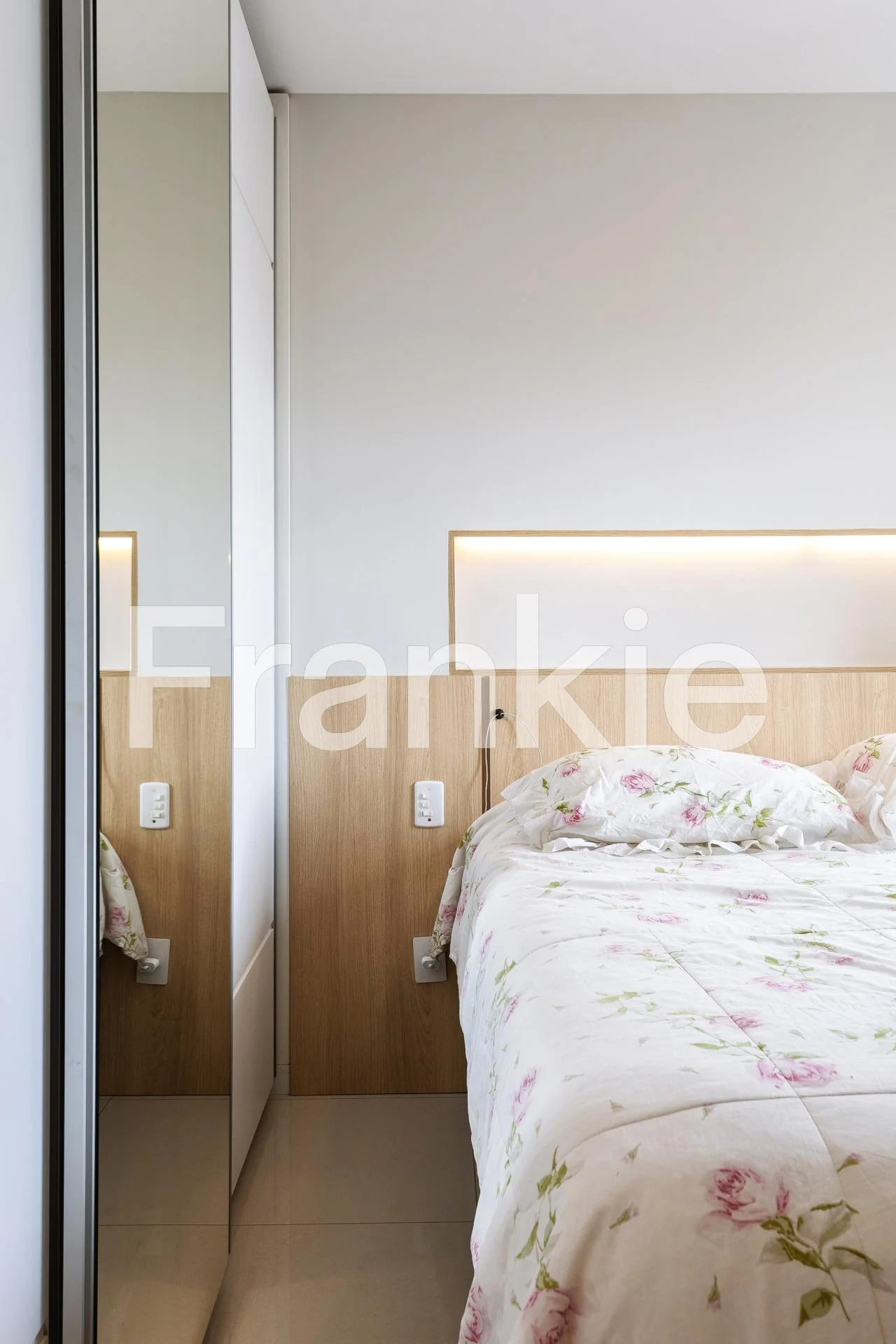 22094 - APARTAMENTO A VENDA NO CAMBUCI-27.jpg