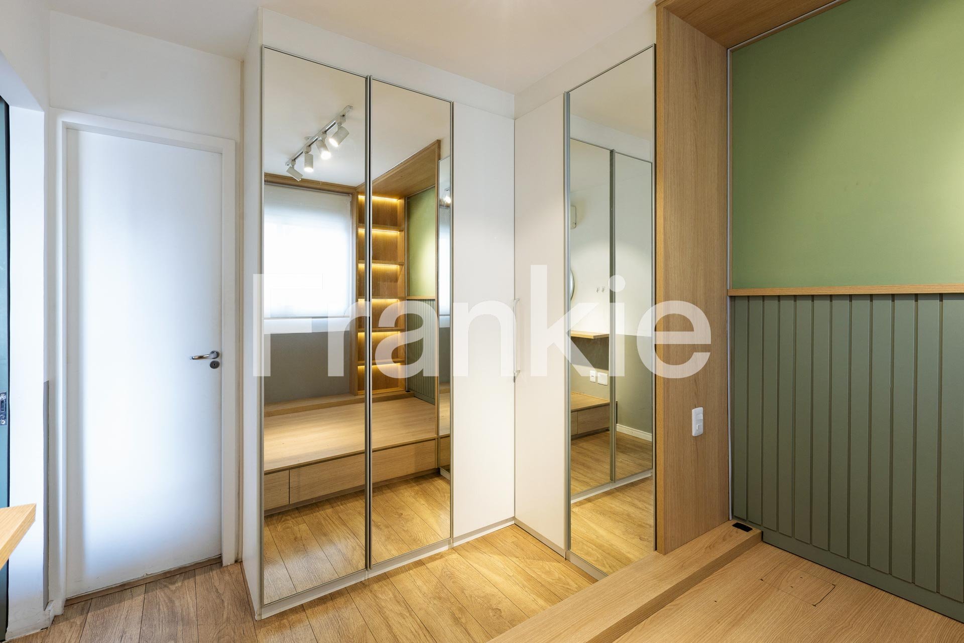 FRK174 - APARTAMENTO A VENDA CAMBUCI 1 QUARTO-15.jpg
