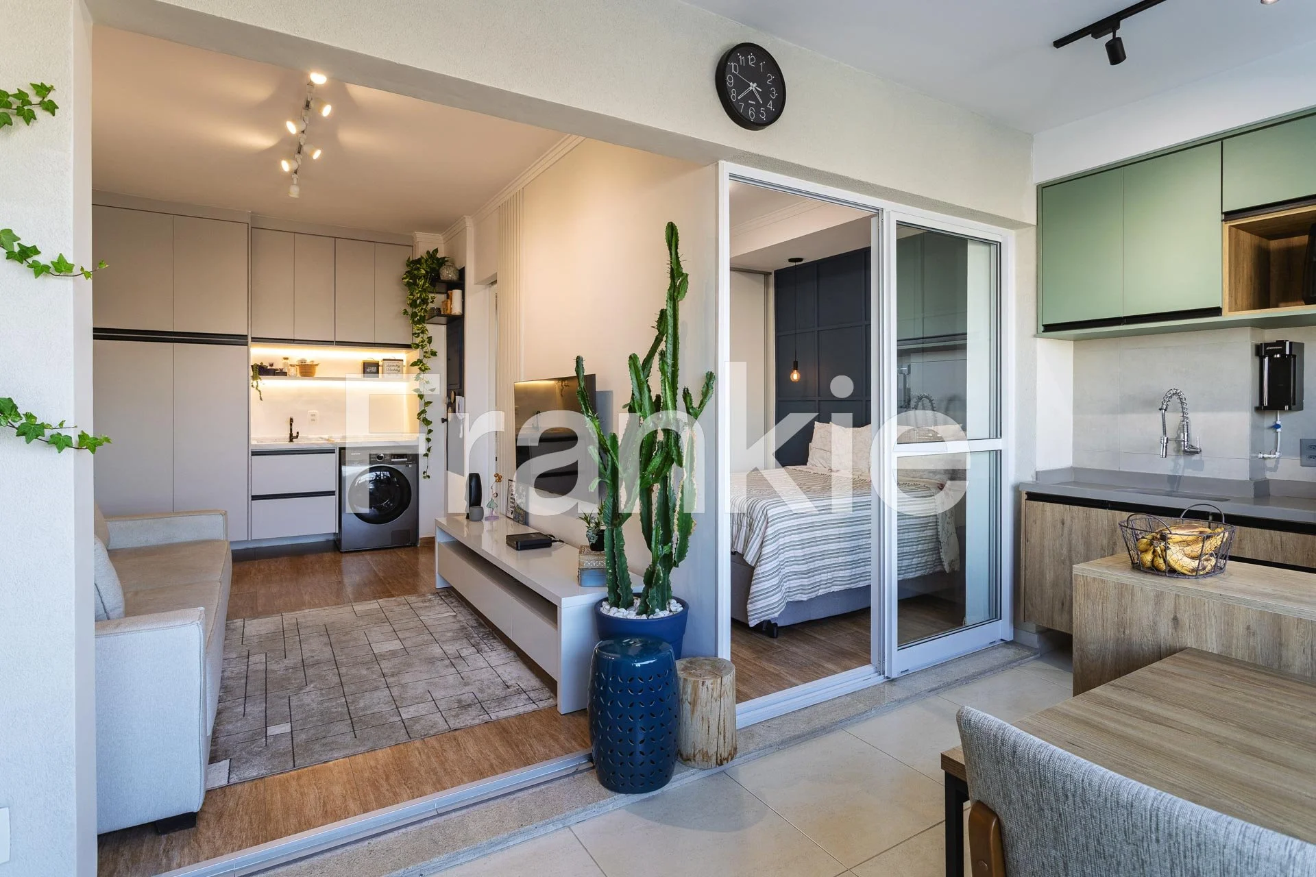 22094 - APARTAMENTO A VENDA NO CAMBUCI-087.jpg