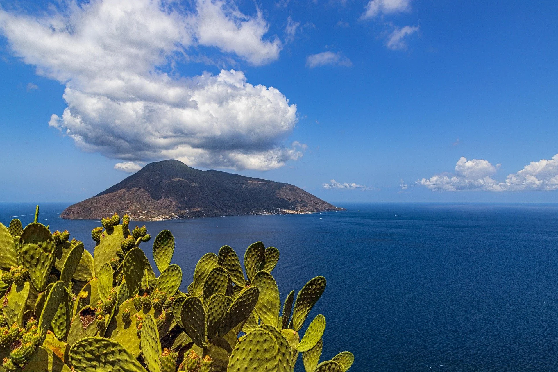 gianniciu10-sicily-4555033_1920.jpg