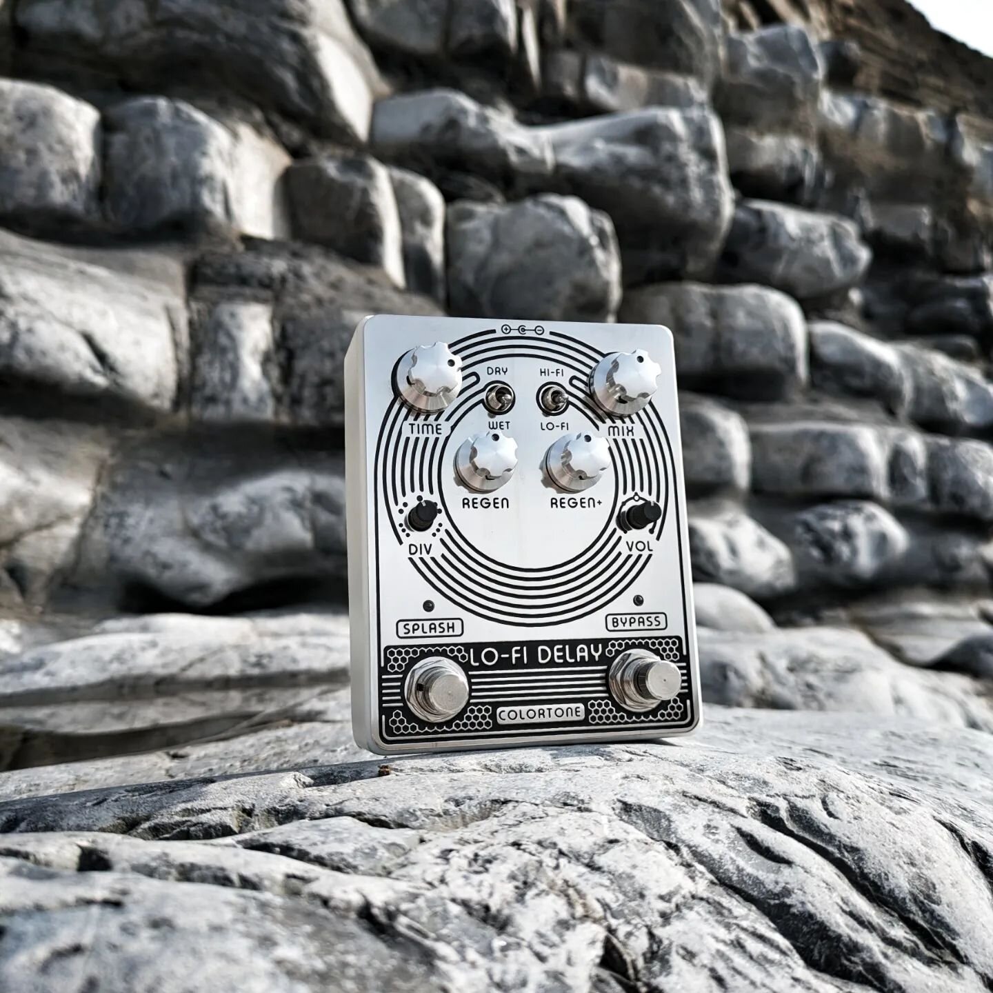 Somewhere between here and somewhere else Vol #1
*
*
*
*
UK trip - Location -Southerndown Wales
*
*
*
*
#colortonepedals #guitarpedal #pedalporn #stompbox #effector #guitarplayer #handmade #walesadventure #adventure
