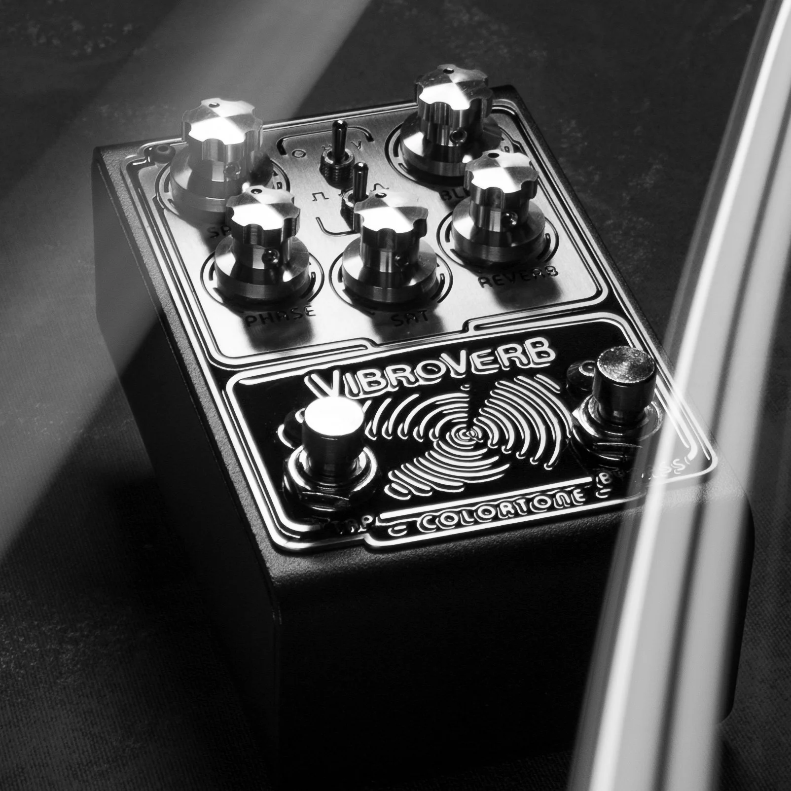 Colortone VibroVerb stereo modulation