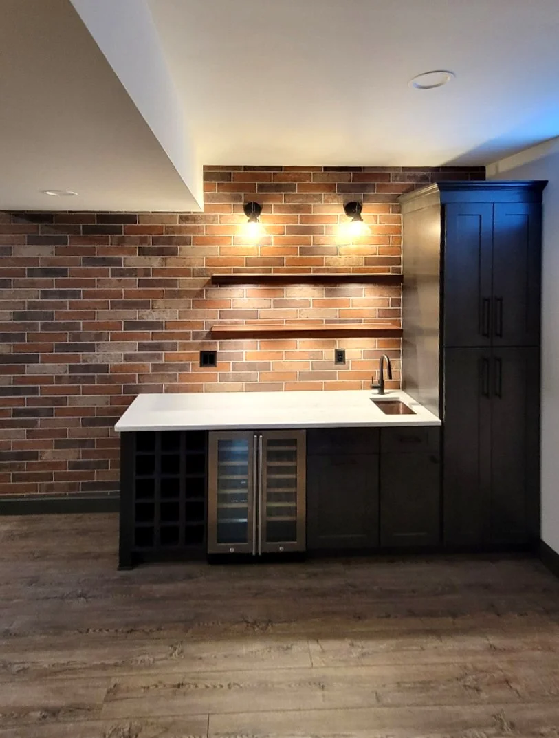 Wet Bar.jpg