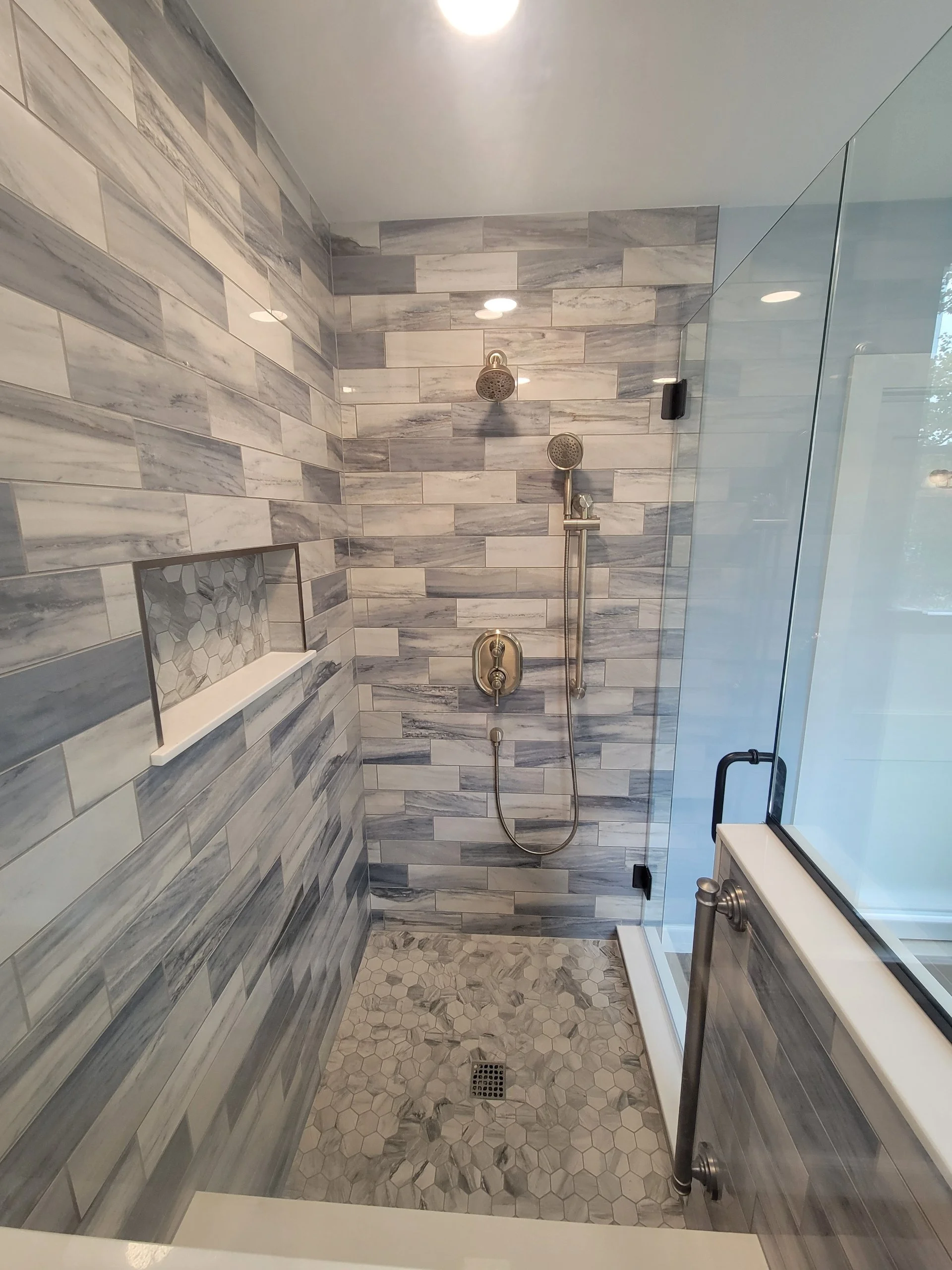 Shower Fixtures.jpeg