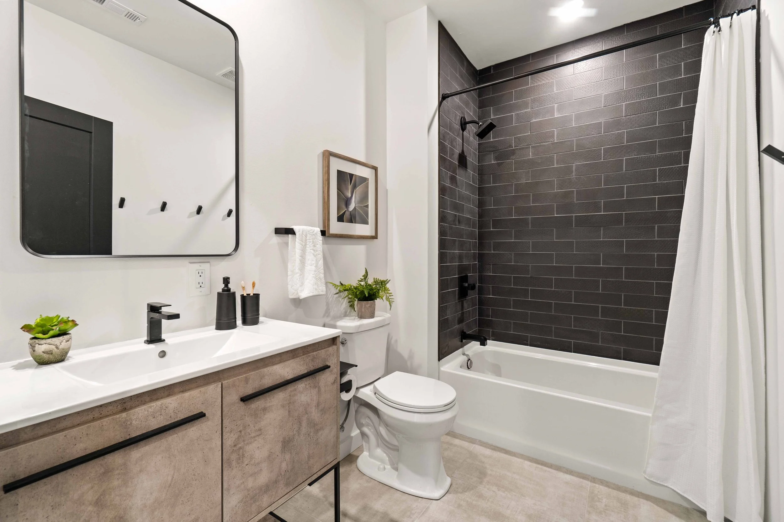 1114 Park Square-31.jpg