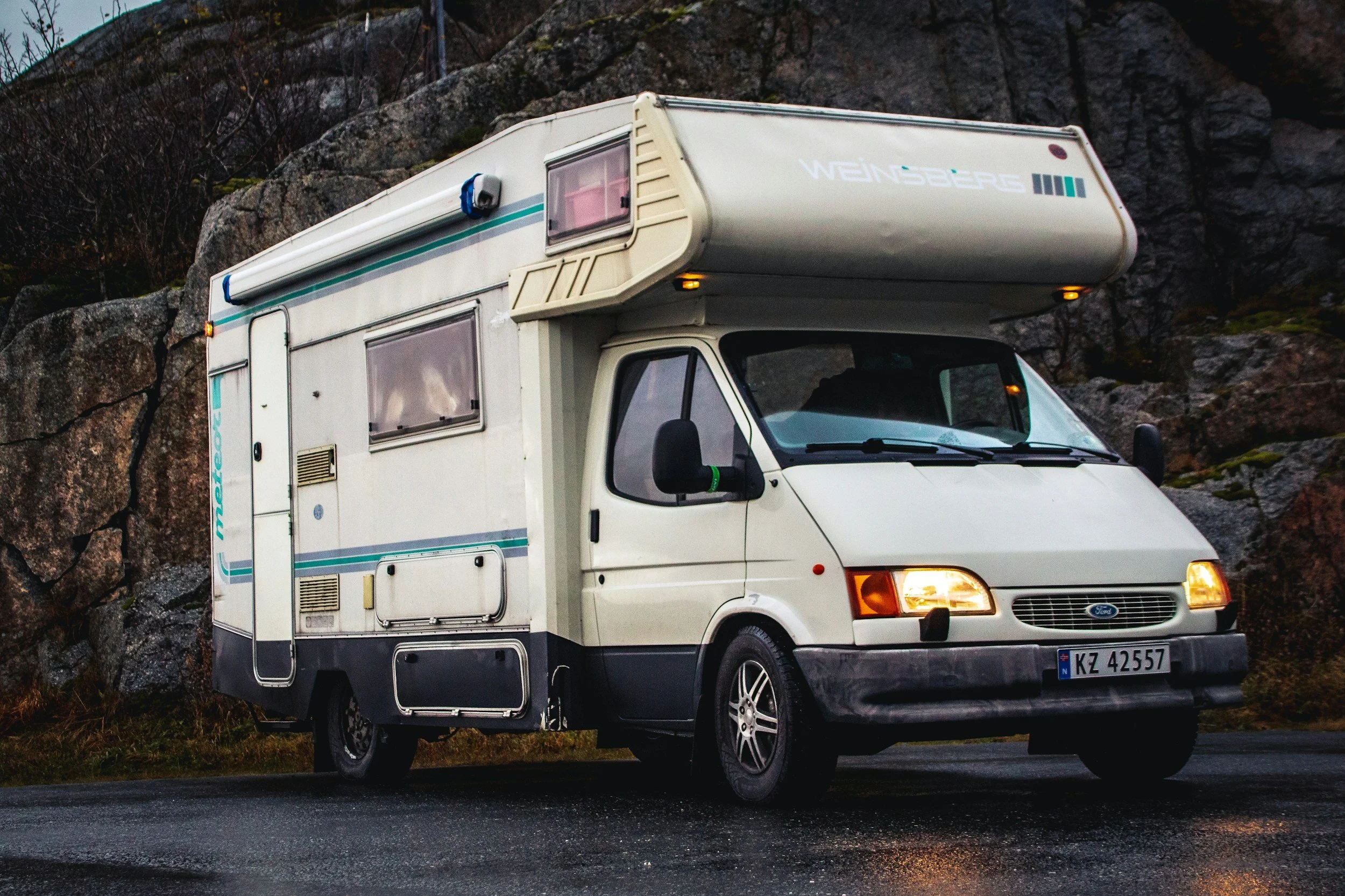 Full-Time RV Travel With Dogs: Practical Safety Tips for Large Breeds on the Road