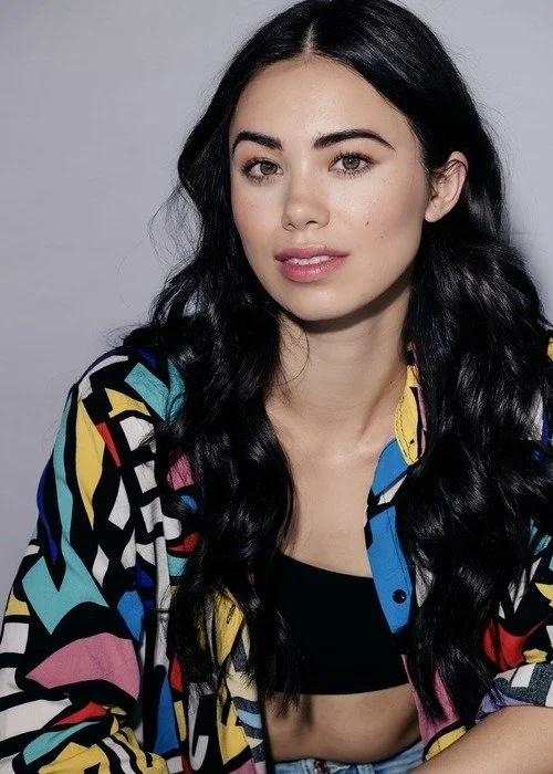 Isabelle Hahn Headshot
