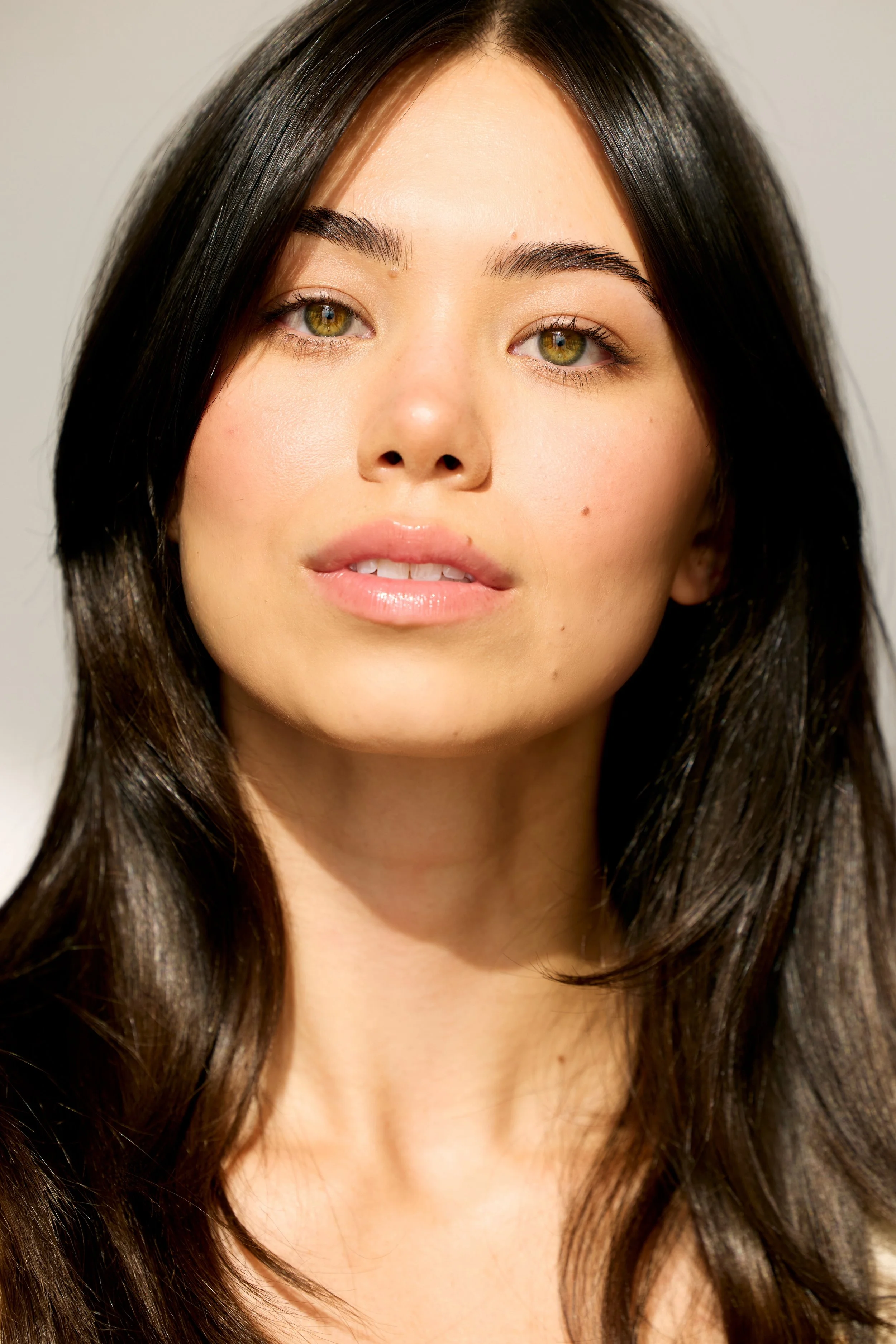 Isabelle Hahn actor headshot